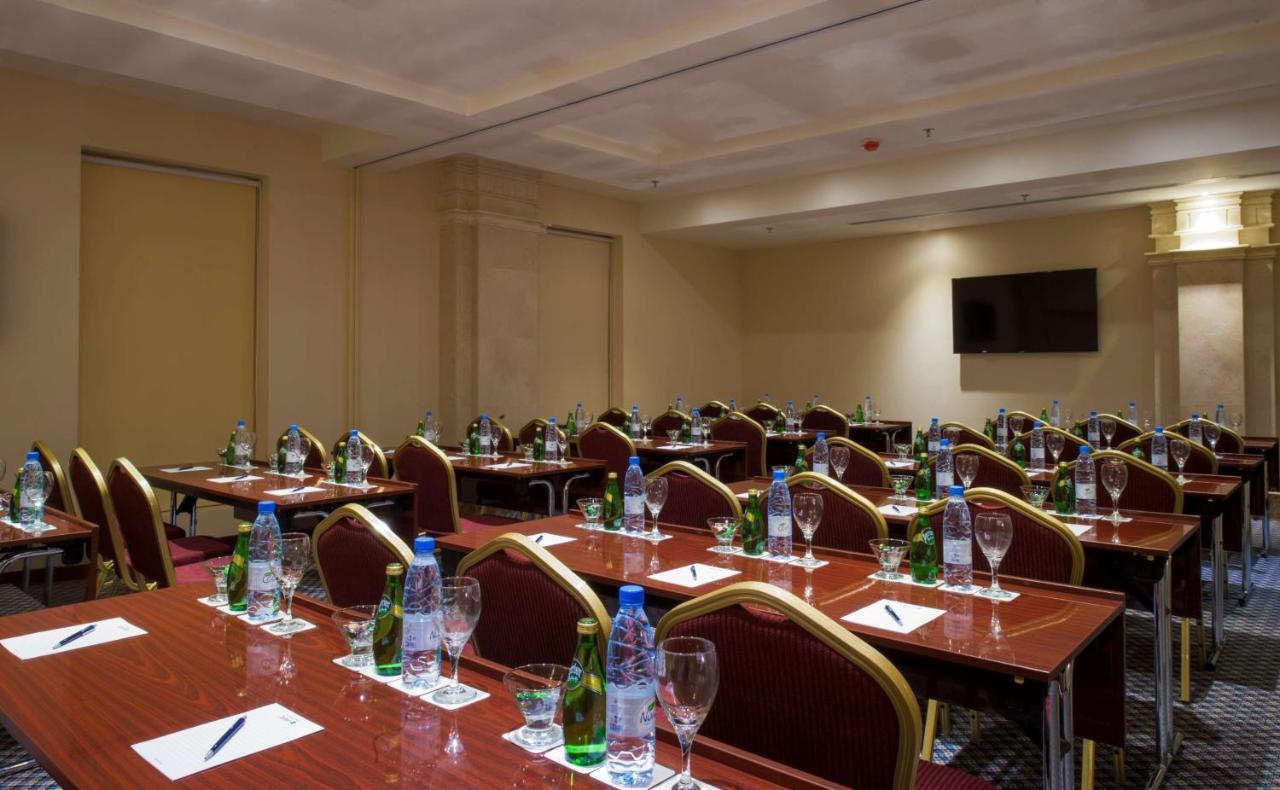 Radisson Blu Hotel, Dhahran Al Khobar Exterior foto
